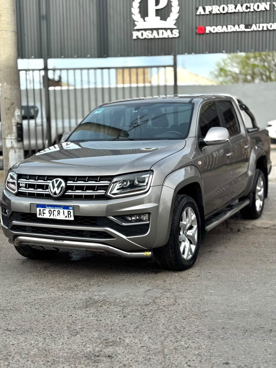 Volkswagen Amarok Highline V6 4x4 Automática 2023